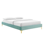 Lit plateforme simple en velours de performance touffeté ambre