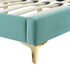 Lit plateforme simple en velours de performance touffeté ambre