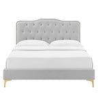 Lit plateforme simple en velours de performance touffeté ambre